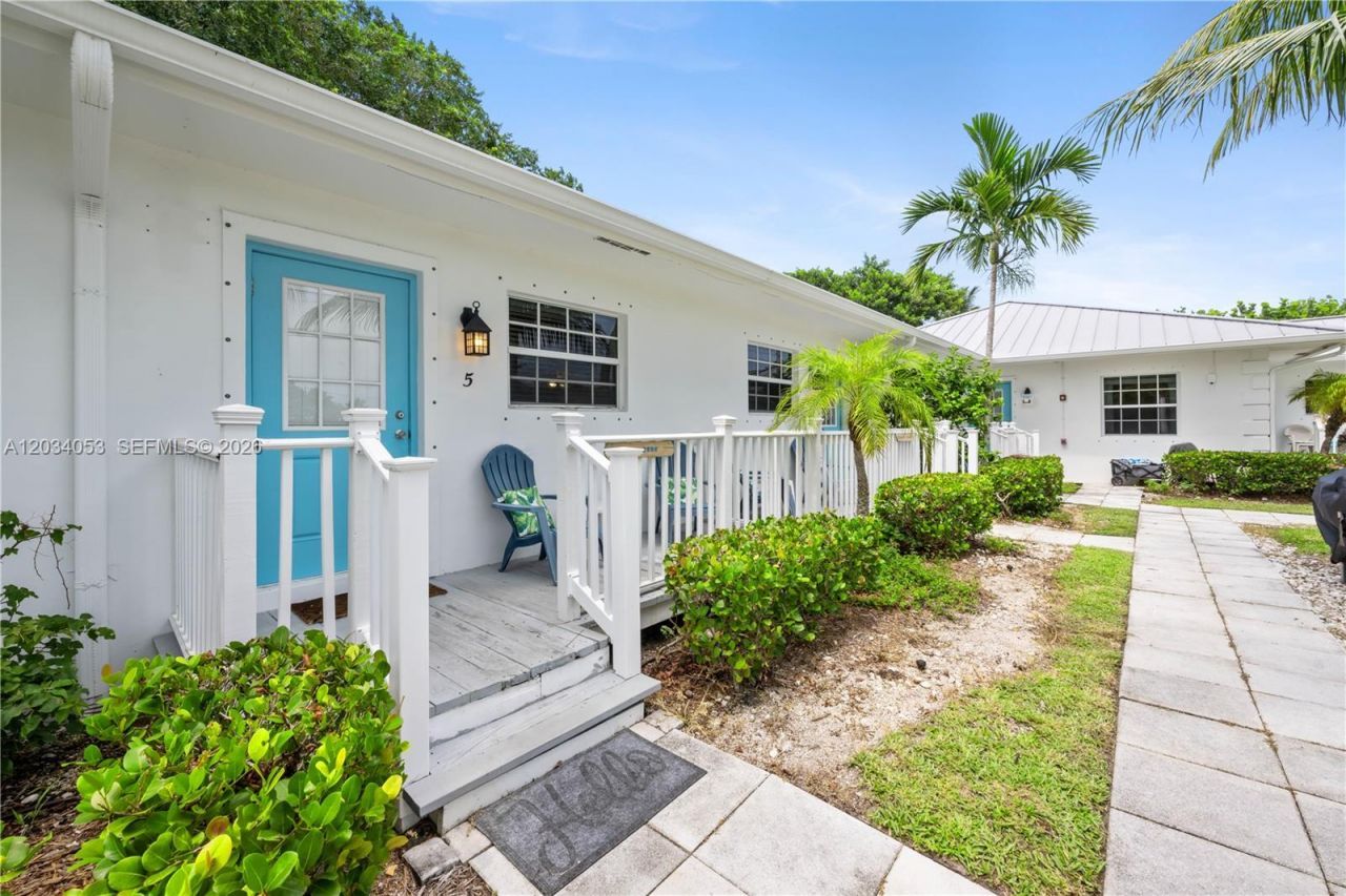 2502 Tamarind Dr , Fort Pierce, FL 34949 Photo
