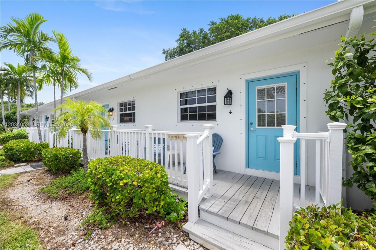 2502 Tamarind Dr , Fort Pierce, FL 34949 Photo