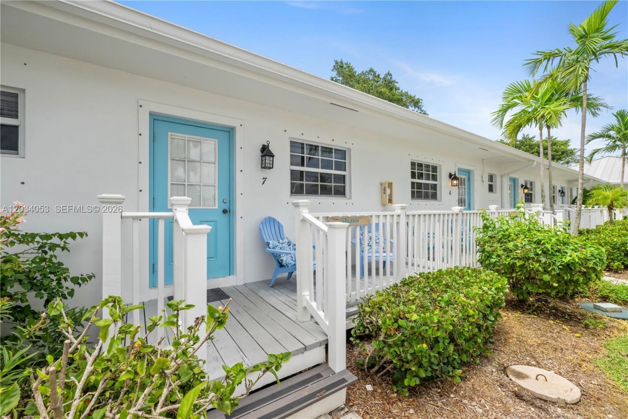 2502 Tamarind Dr , Fort Pierce, FL 34949 Photo