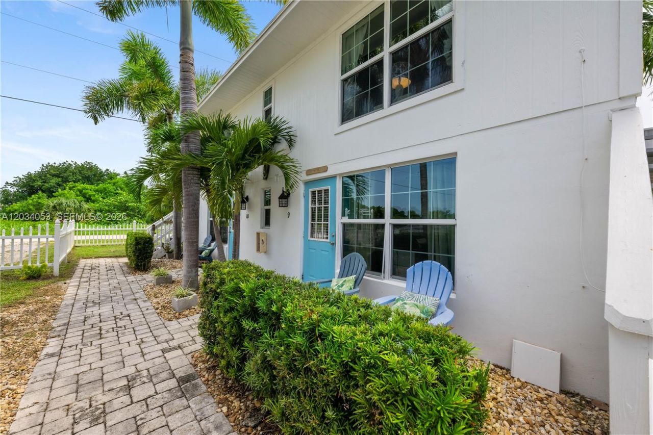 2502 Tamarind Dr , Fort Pierce, FL 34949 Photo