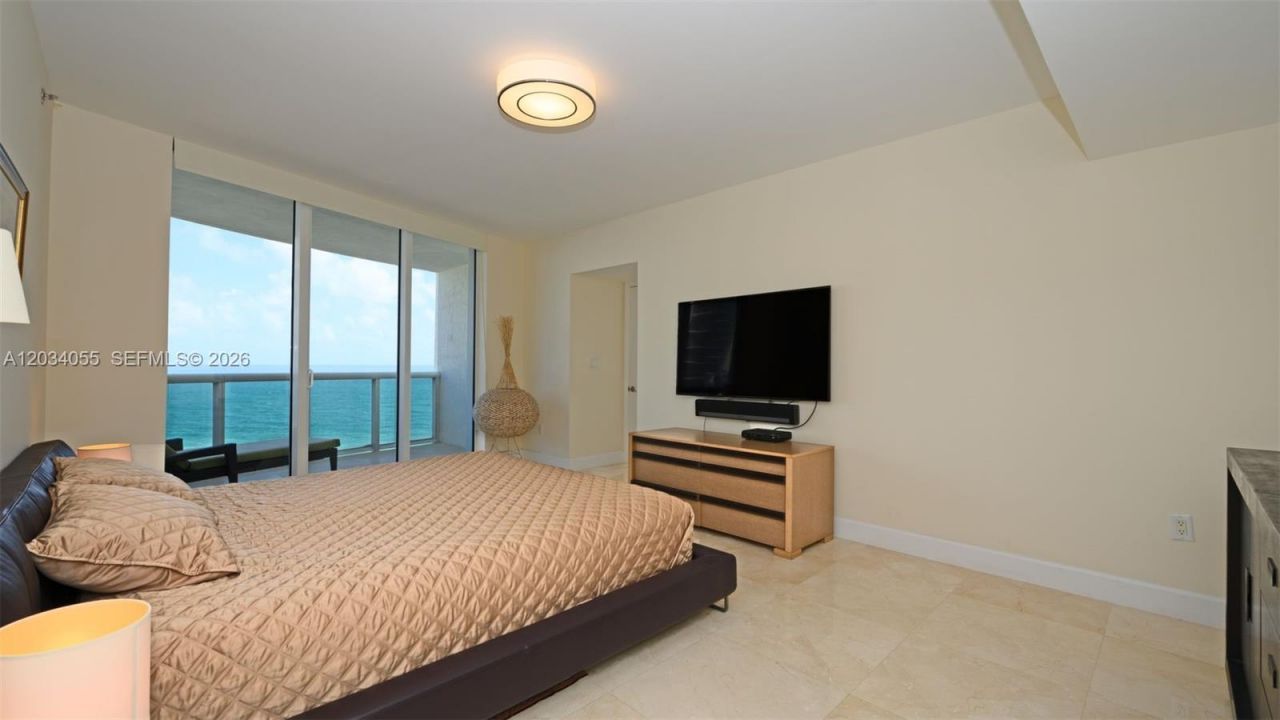 17201 Collins Ave, Unit 1508, Sunny Isles Beach, FL 33160 Photo