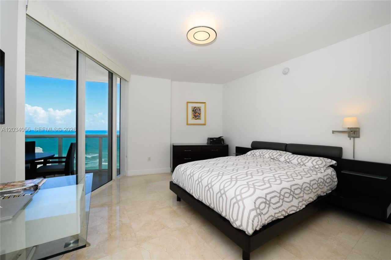 17201 Collins Ave, Unit 1508, Sunny Isles Beach, FL 33160 Photo