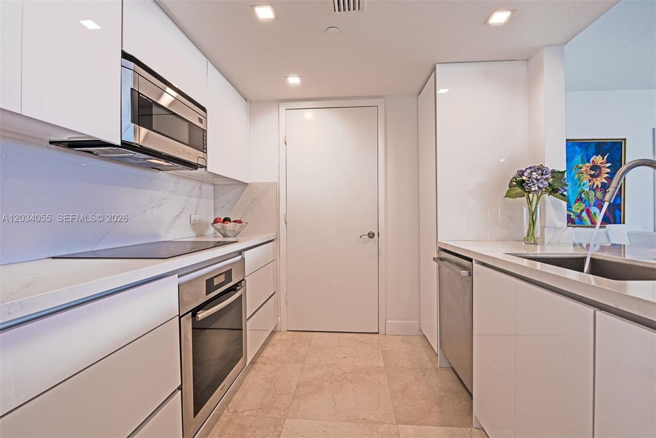 17201 Collins Ave, Unit 1508, Sunny Isles Beach, FL 33160 Photo