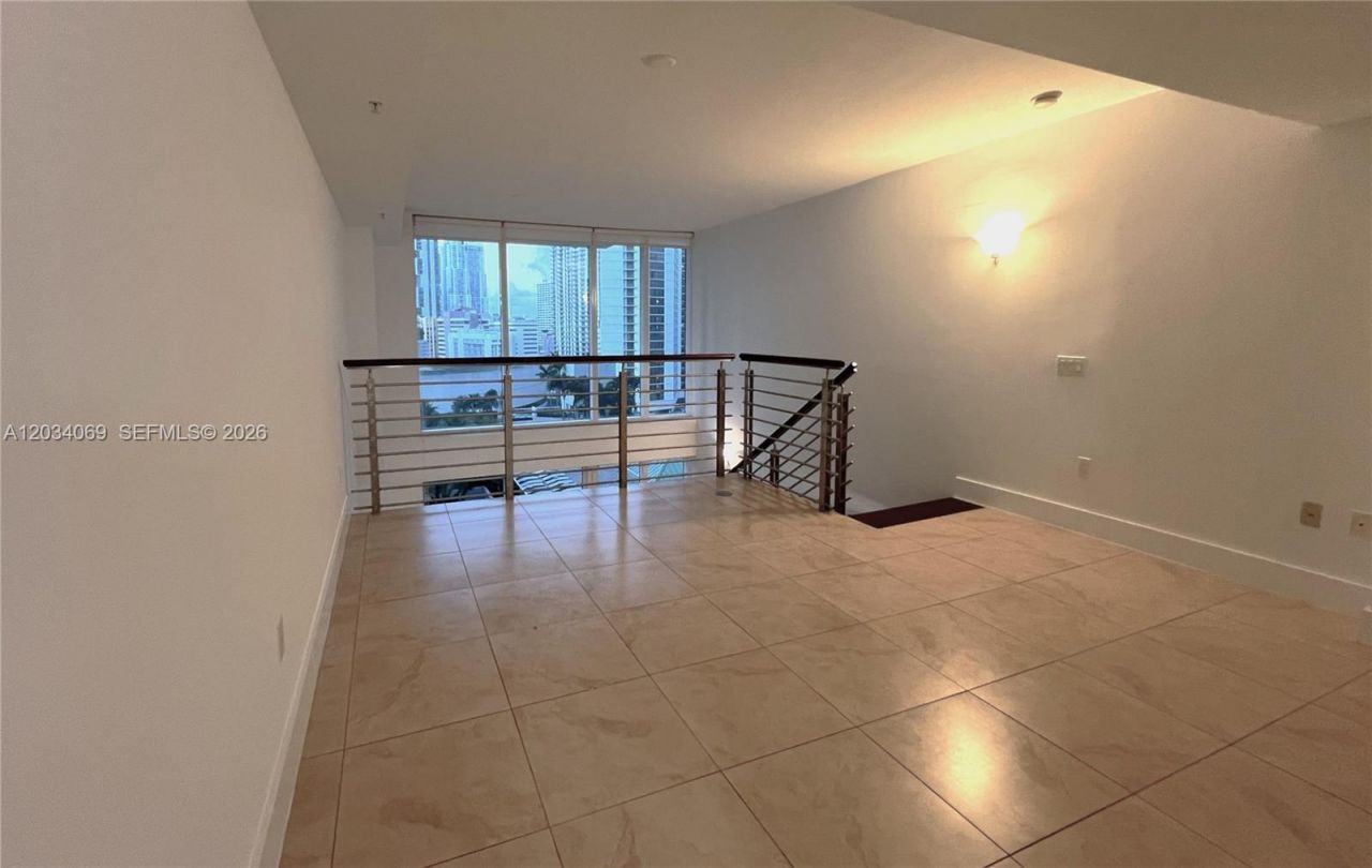 41 SE 5th St, Unit 911, Miami, FL 33131 Photo
