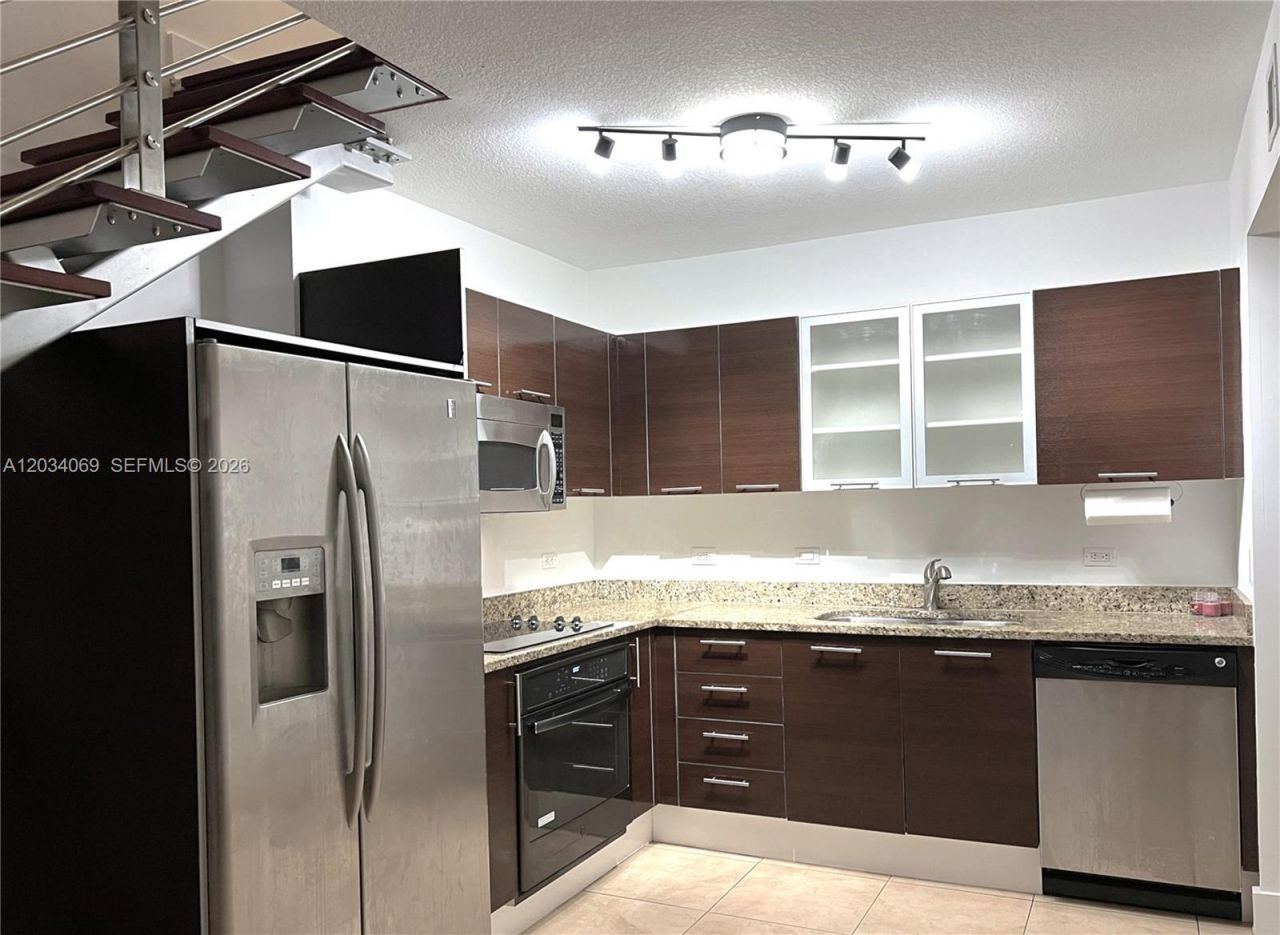 41 SE 5th St, Unit 911, Miami, FL 33131 Photo