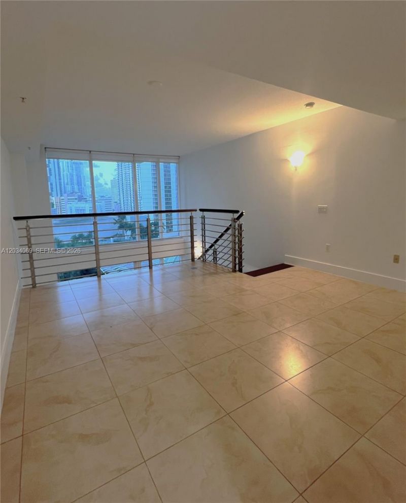 41 SE 5th St, Unit 911, Miami, FL 33131 Photo