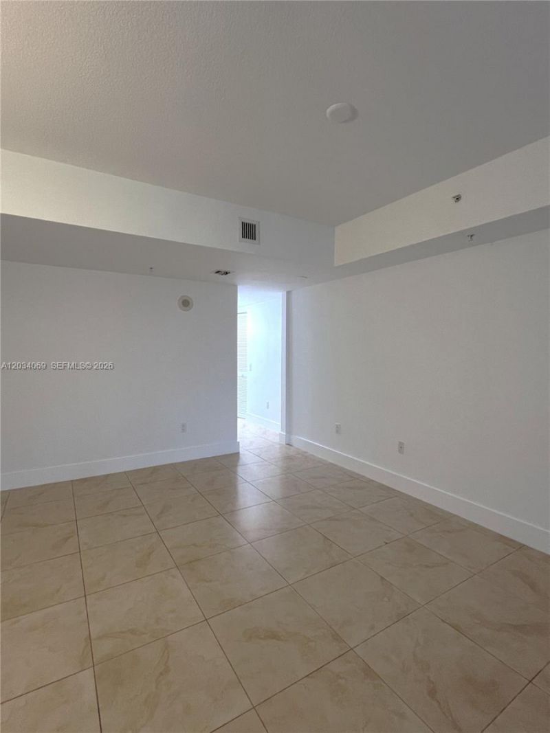 41 SE 5th St, Unit 911, Miami, FL 33131 Photo