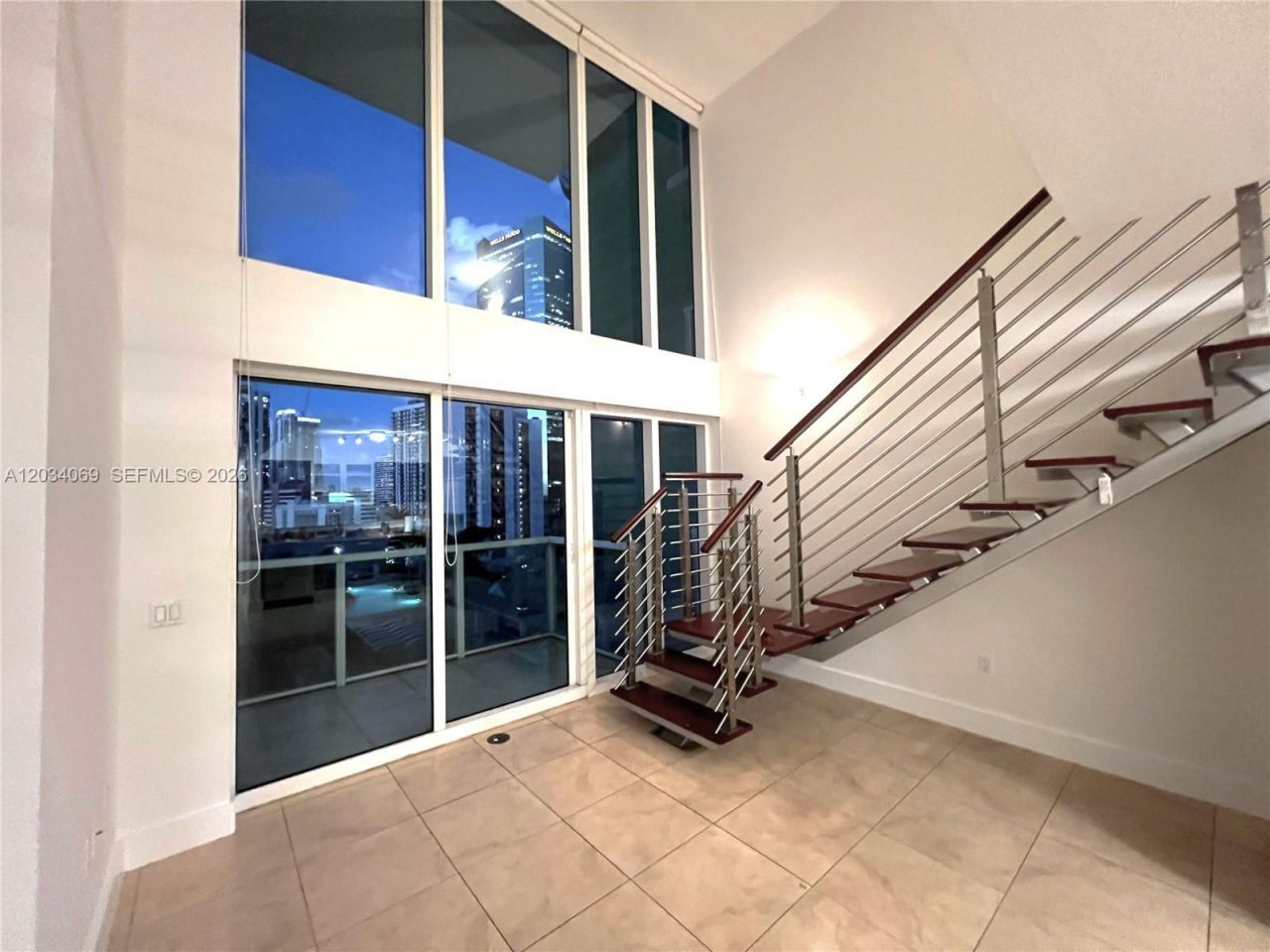 41 SE 5th St, Unit 911, Miami, FL 33131 Photo