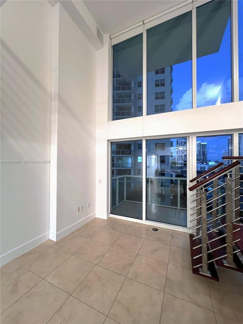 41 SE 5th St, Unit 911, Miami, FL 33131 Photo