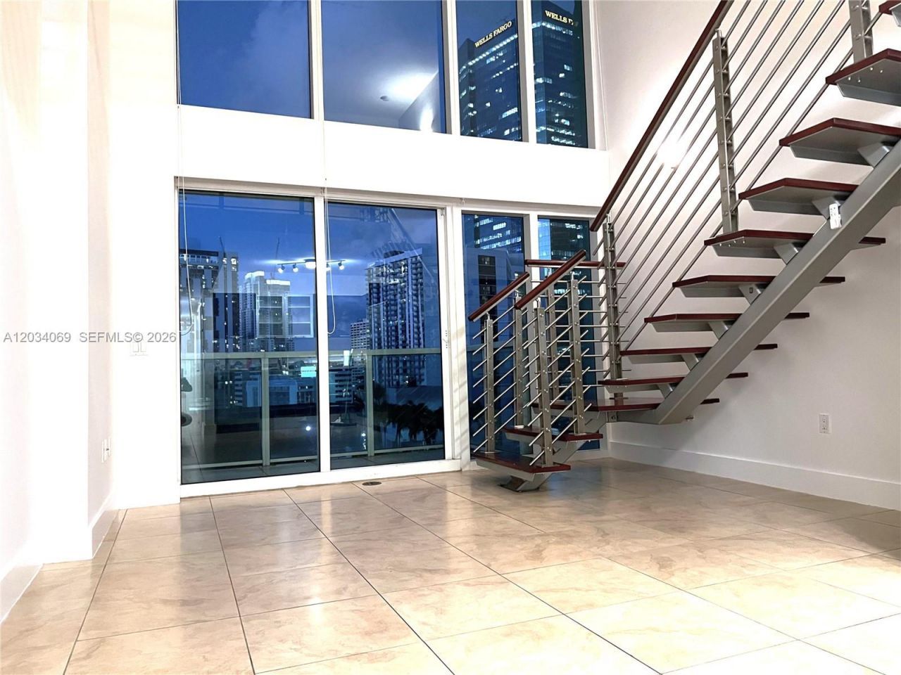 41 SE 5th St, Unit 911, Miami, FL 33131 Photo