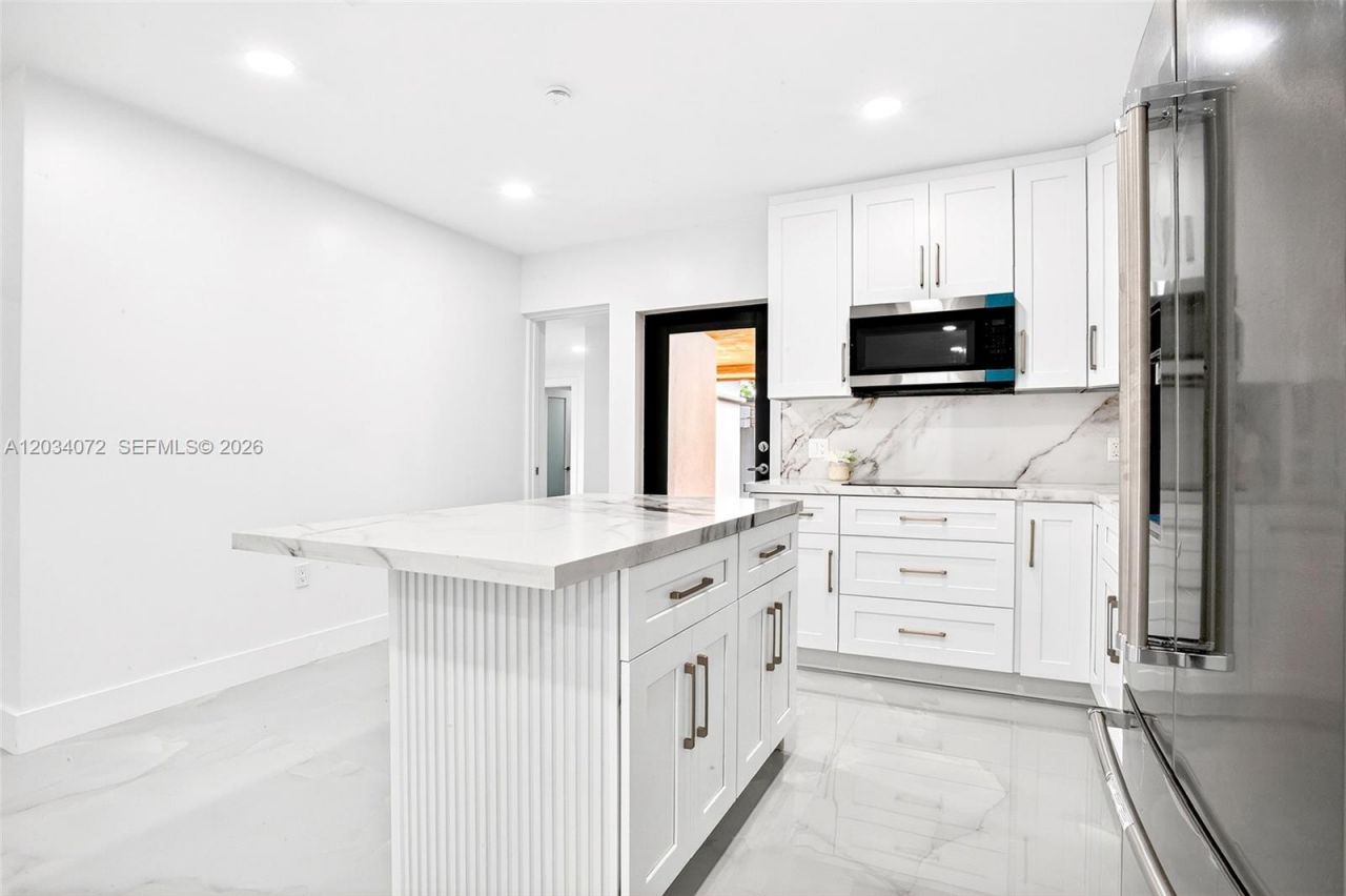 9290 NW 32nd Ct Rd, Miami, FL 33147 Photo