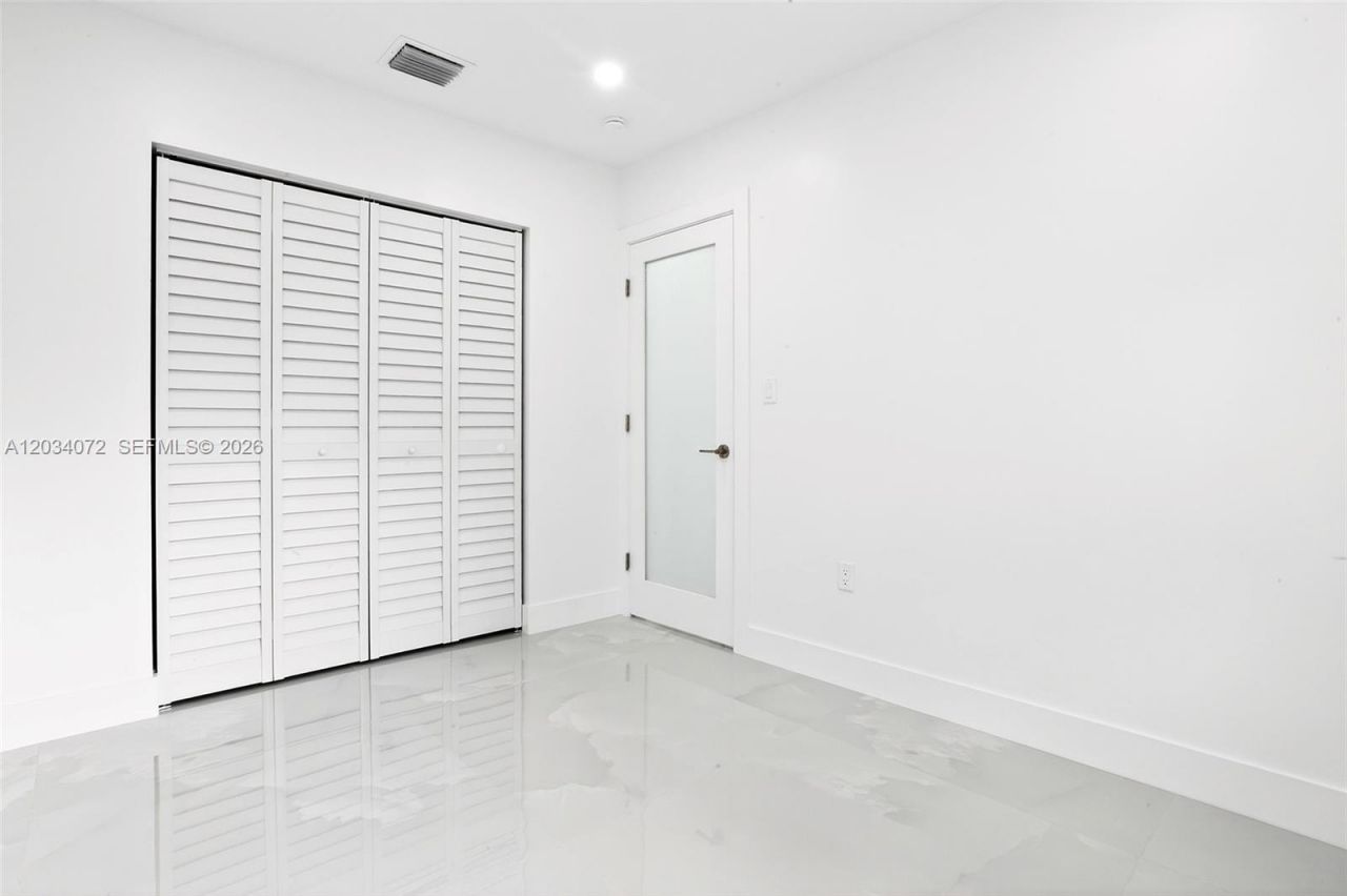 9290 NW 32nd Ct Rd , Miami, FL 33147 Photo