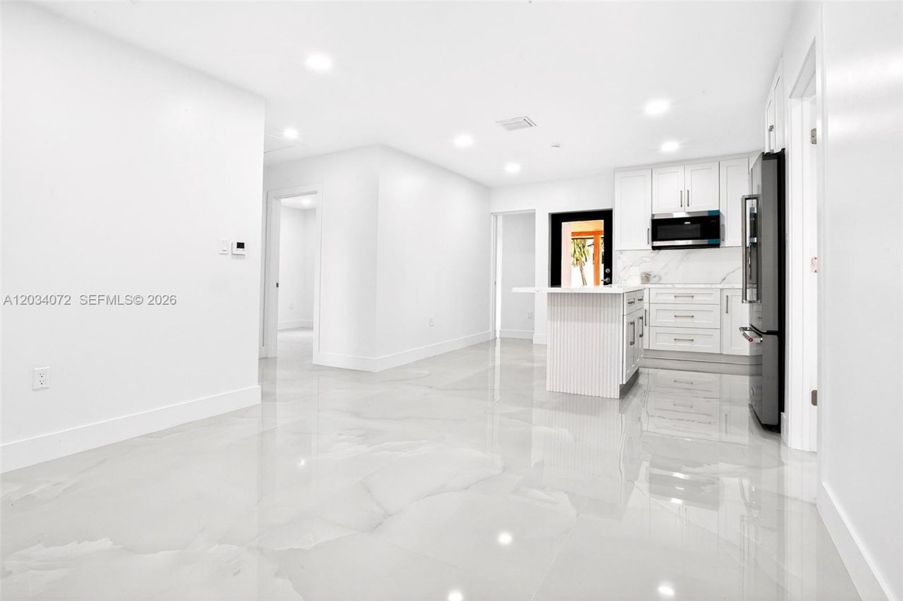 9290 NW 32nd Ct Rd , Miami, FL 33147 Photo