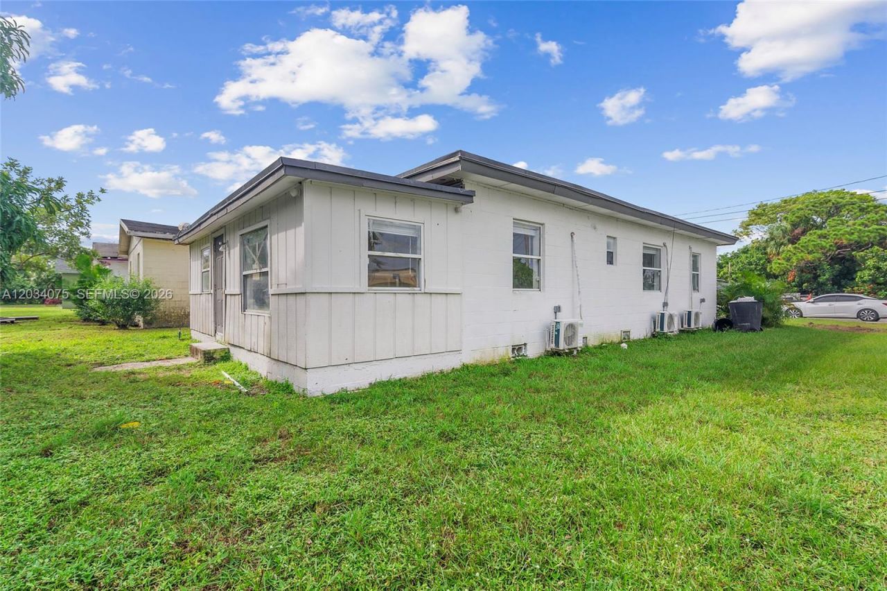 1408 N 23rd St , Fort Pierce, FL 34950 Photo