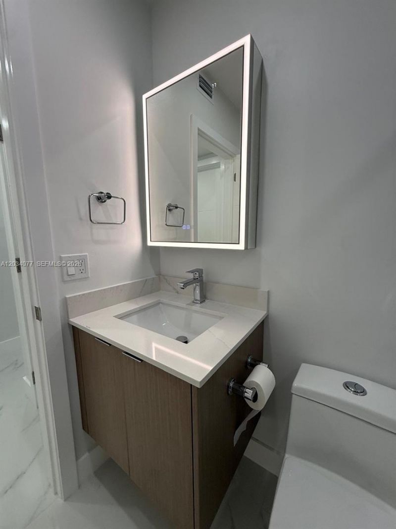 521 E 33rd St , Hialeah, FL 33013 Photo