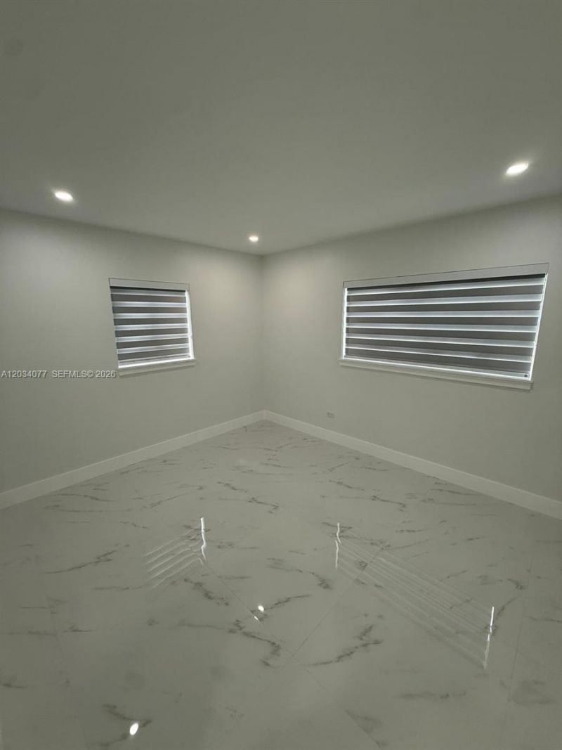 521 E 33rd St , Hialeah, FL 33013 Photo