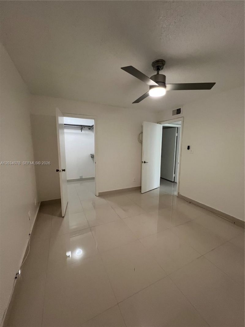 550 S Park Rd , Unit 14-8, Hollywood, FL 33021 Photo
