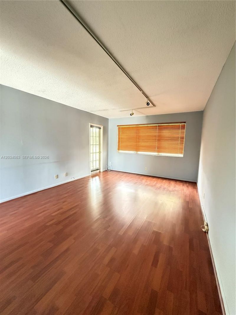 2200 Park Ln , Unit 105, Hollywood, FL 33021 Photo
