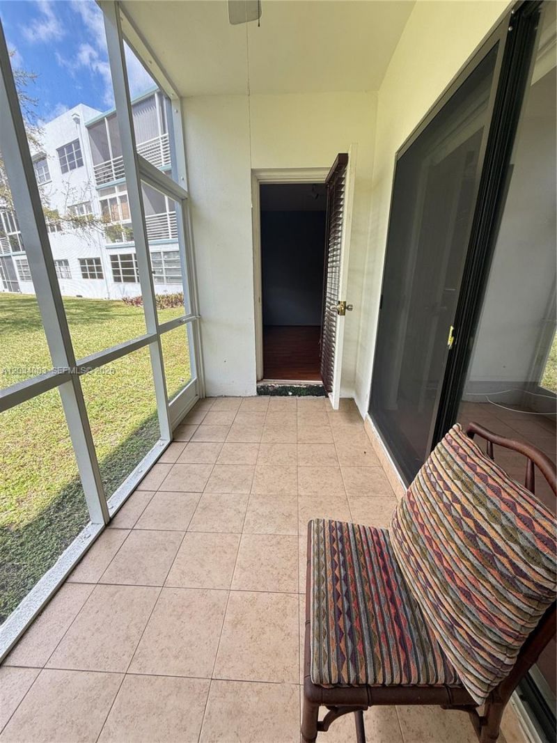 2200 Park Ln , Unit 105, Hollywood, FL 33021 Photo