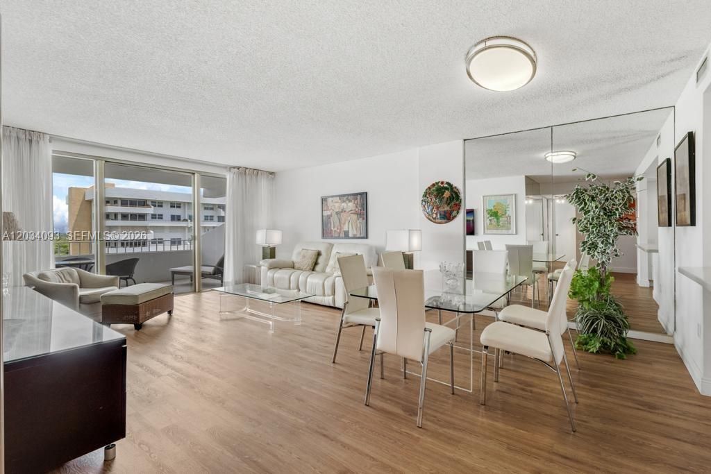 199 Ocean Lane Dr, Unit 1006, Key Biscayne, FL 33149 Photo