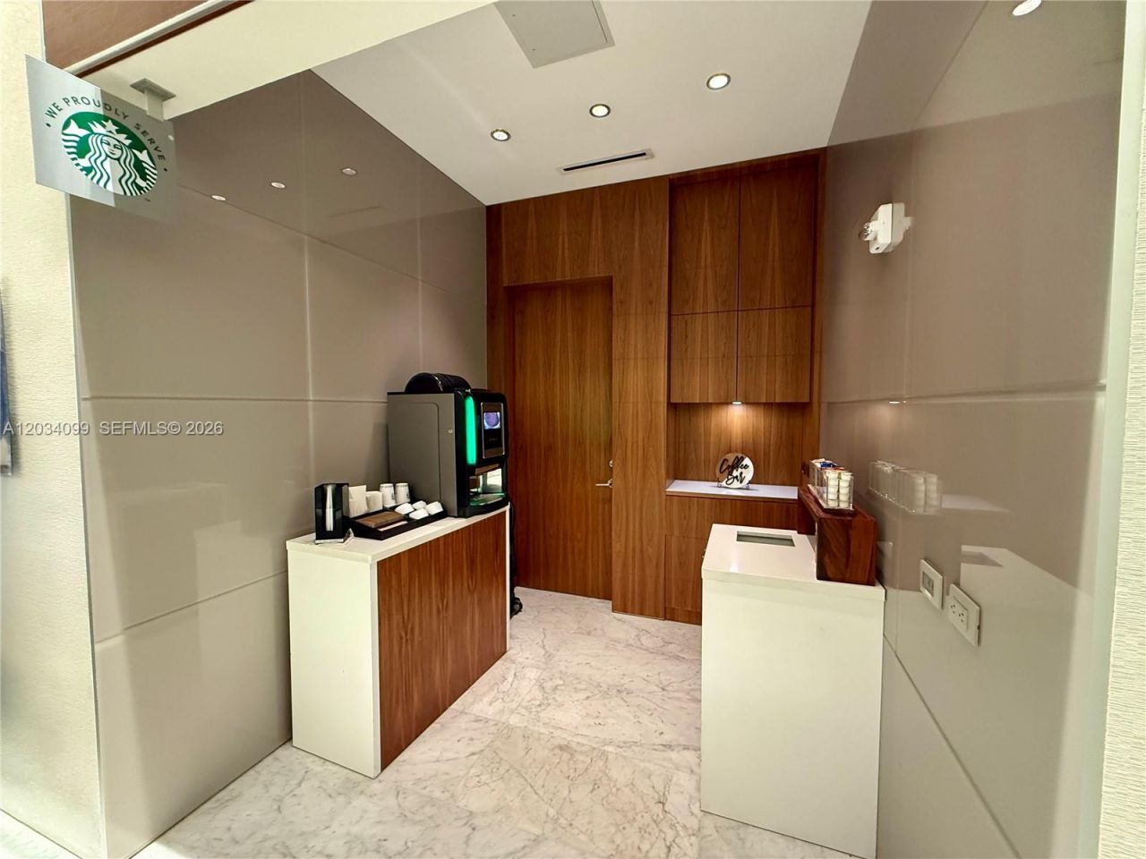 68 SE 6th St, Unit 1108, Miami, FL 33131 Photo