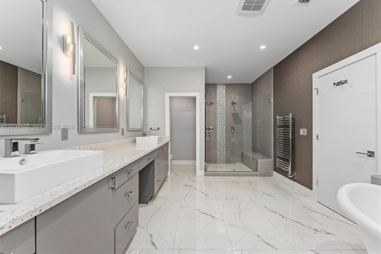 2431 NE 20th Ave , Lighthouse Point, FL 33064 Photo