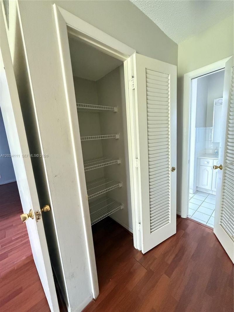 2200 Park Ln , Unit 105, Hollywood, FL 33021 Photo
