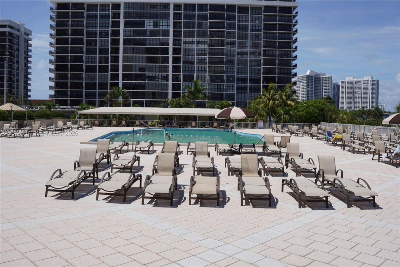 1965 S Ocean Dr , Unit 11K, Hallandale Beach, FL 33009 Photo