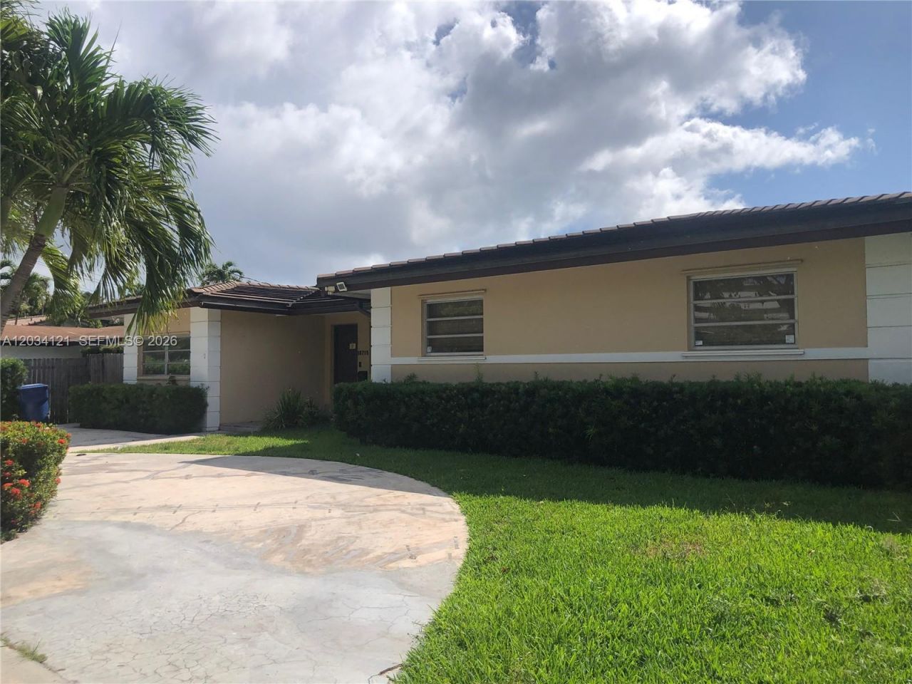 18715 NE 18th Ave, Miami, FL 33179 Photo