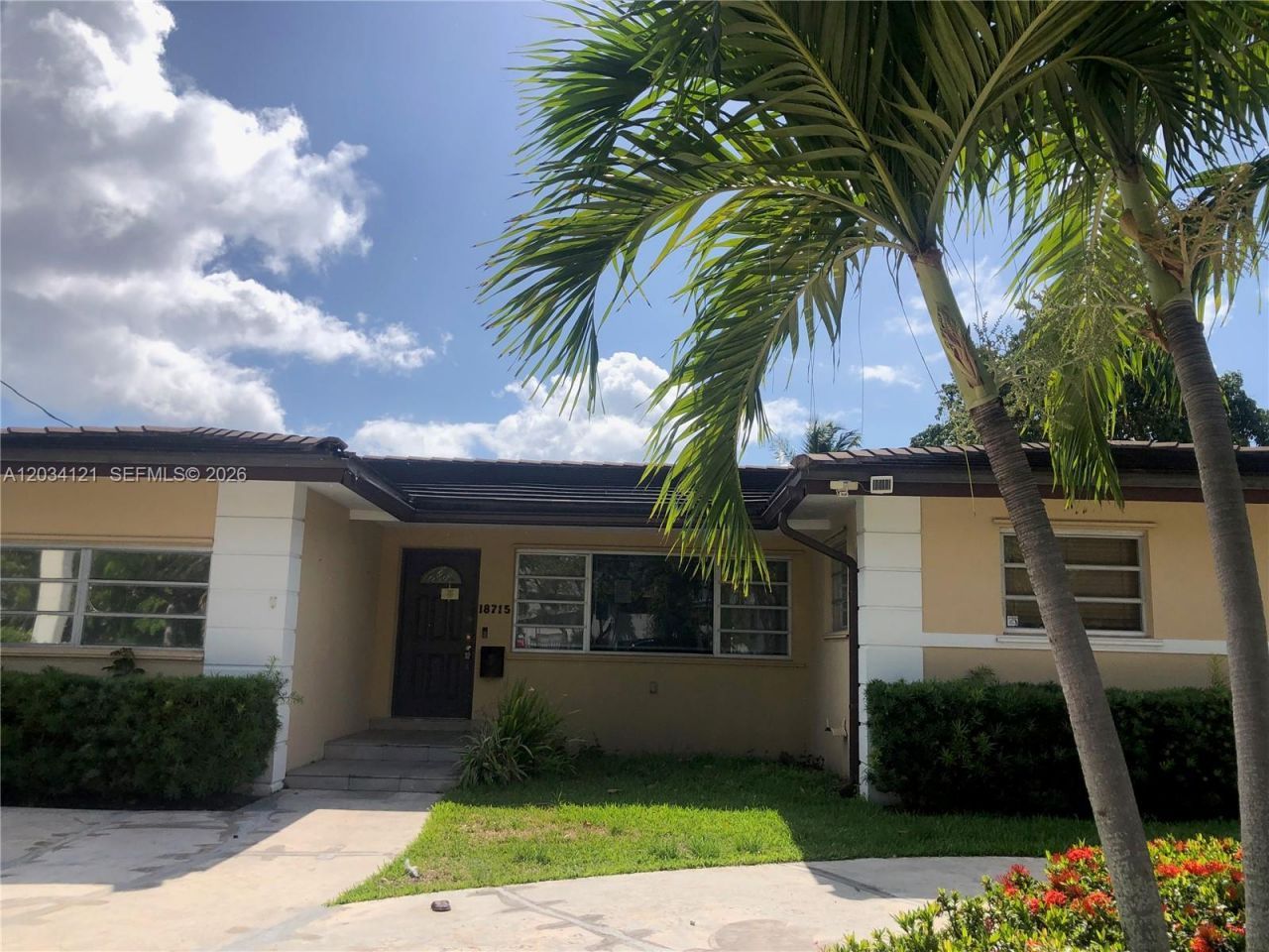 18715 NE 18th Ave, Miami, FL 33179 Photo
