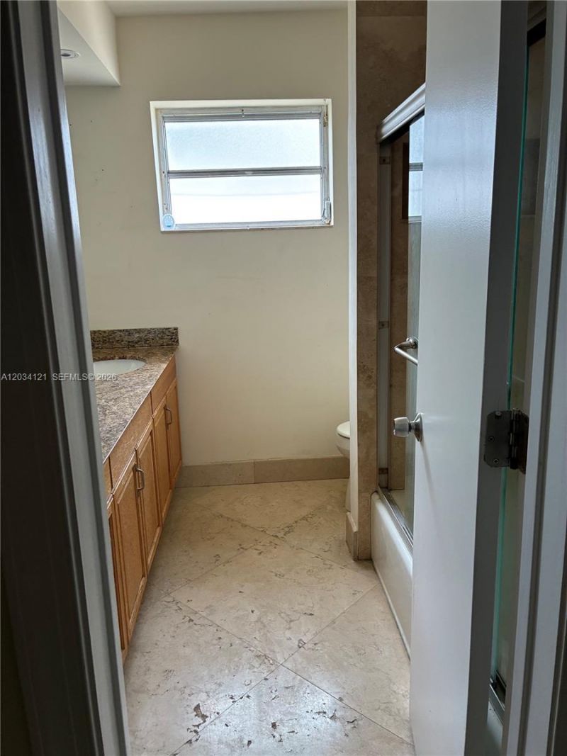 18715 NE 18th Ave , Miami, FL 33179 Photo