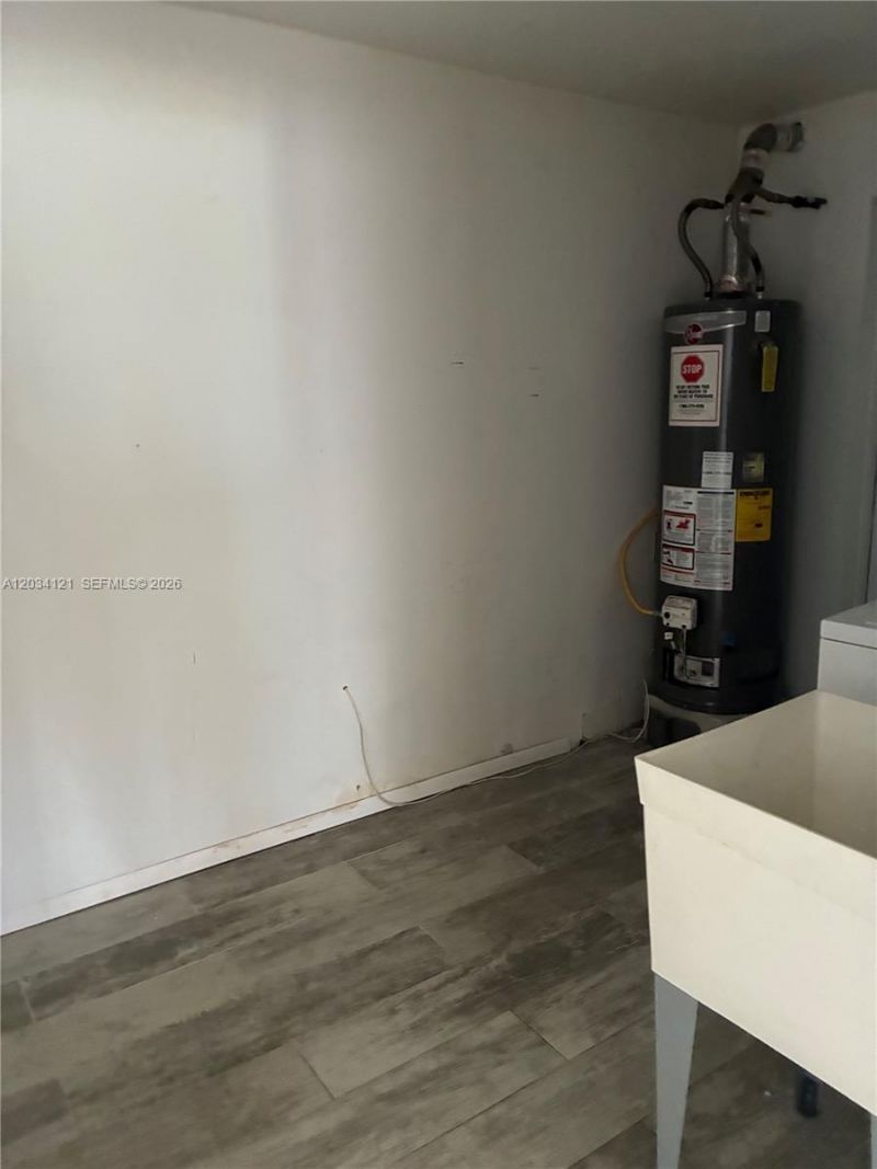 18715 NE 18th Ave , Miami, FL 33179 Photo