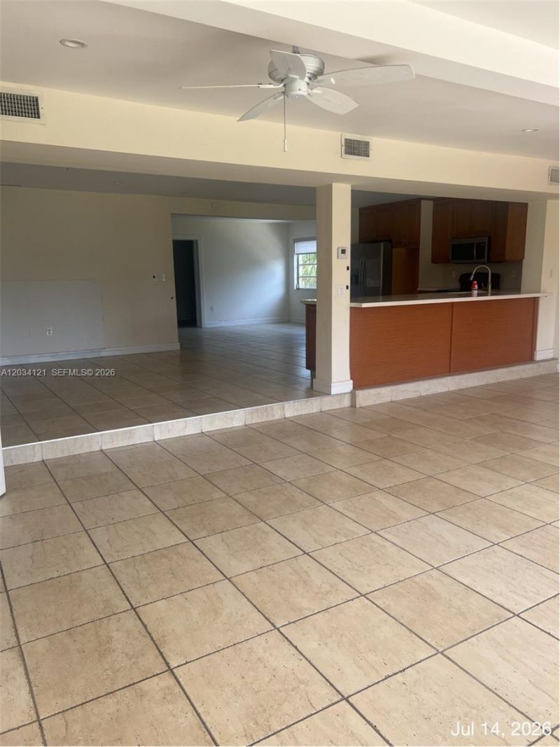 18715 NE 18th Ave, Miami, FL 33179 Photo