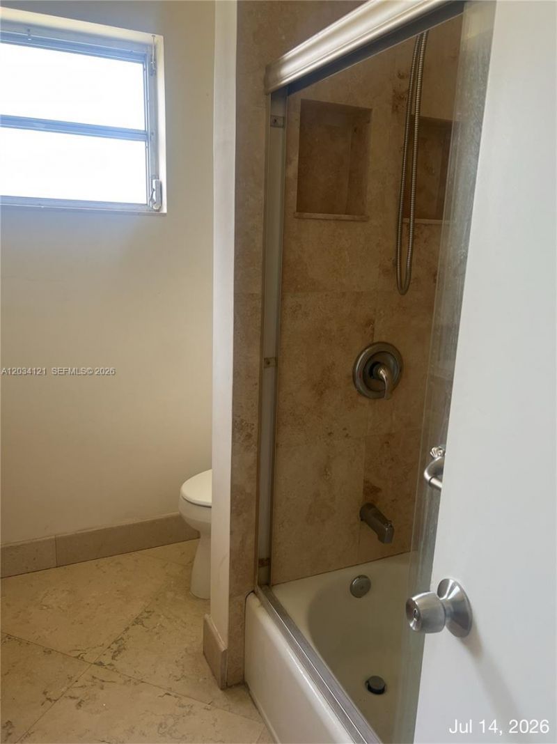 18715 NE 18th Ave, Miami, FL 33179 Photo