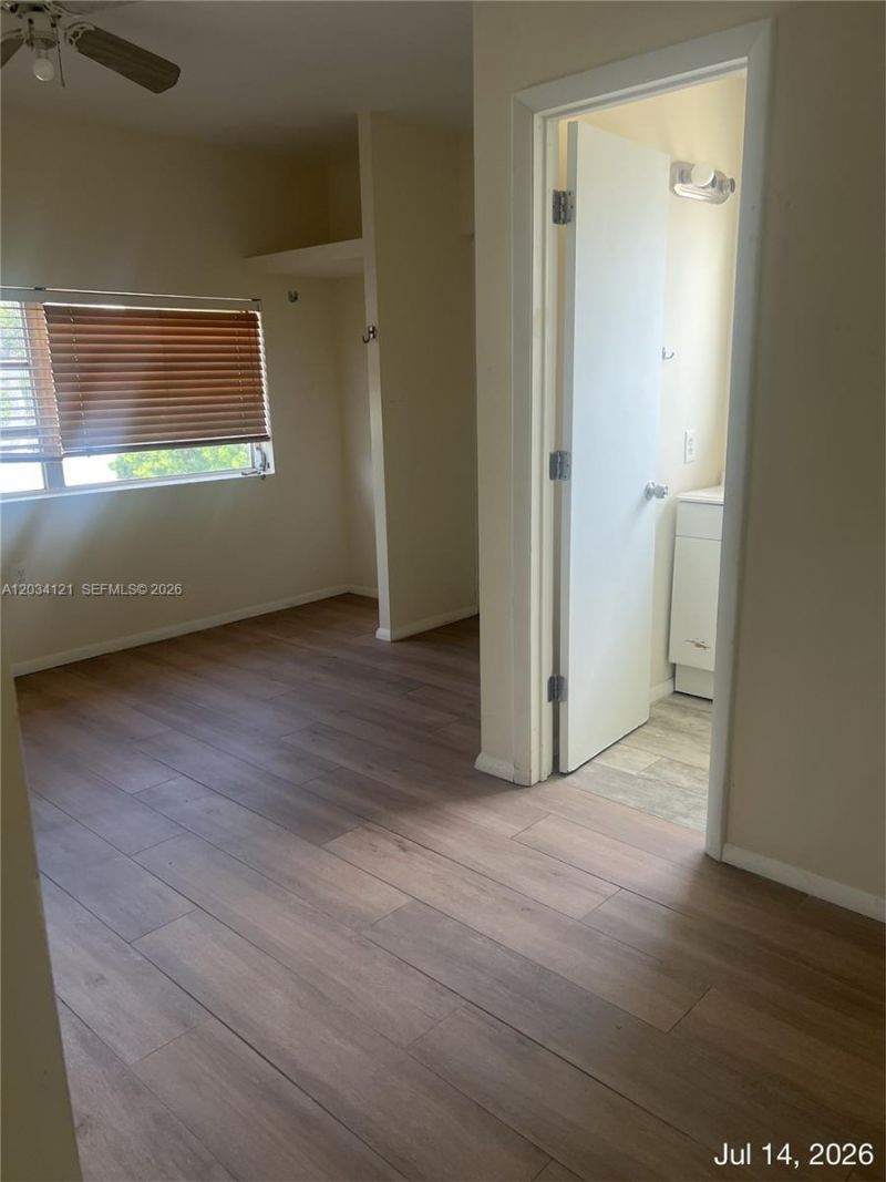18715 NE 18th Ave, Miami, FL 33179 Photo
