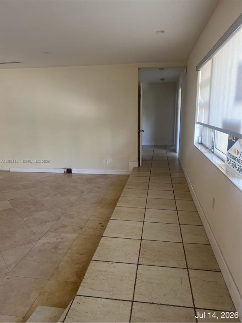 18715 NE 18th Ave, Miami, FL 33179 Photo