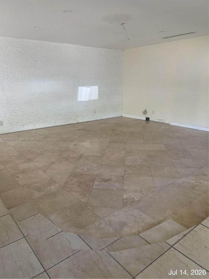 18715 NE 18th Ave, Miami, FL 33179 Photo