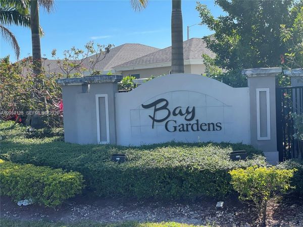 24800 SW 122nd Pl , Homestead, FL 33032