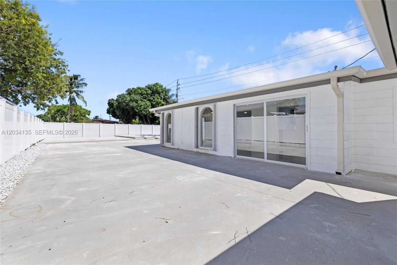 1221 SE 10th St , Deerfield Beach, FL 33441 Photo