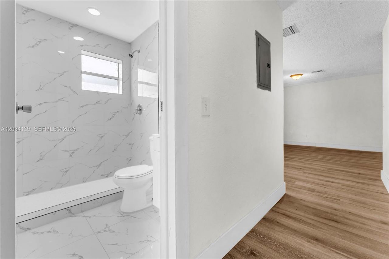 2856 NW 14th St , Unit 1, Fort Lauderdale, FL 33311 Photo