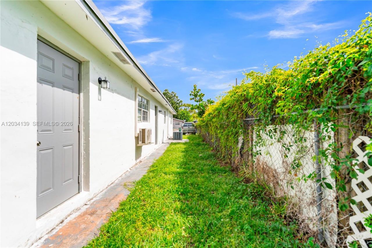 2856 NW 14th St , Unit 1, Fort Lauderdale, FL 33311 Photo