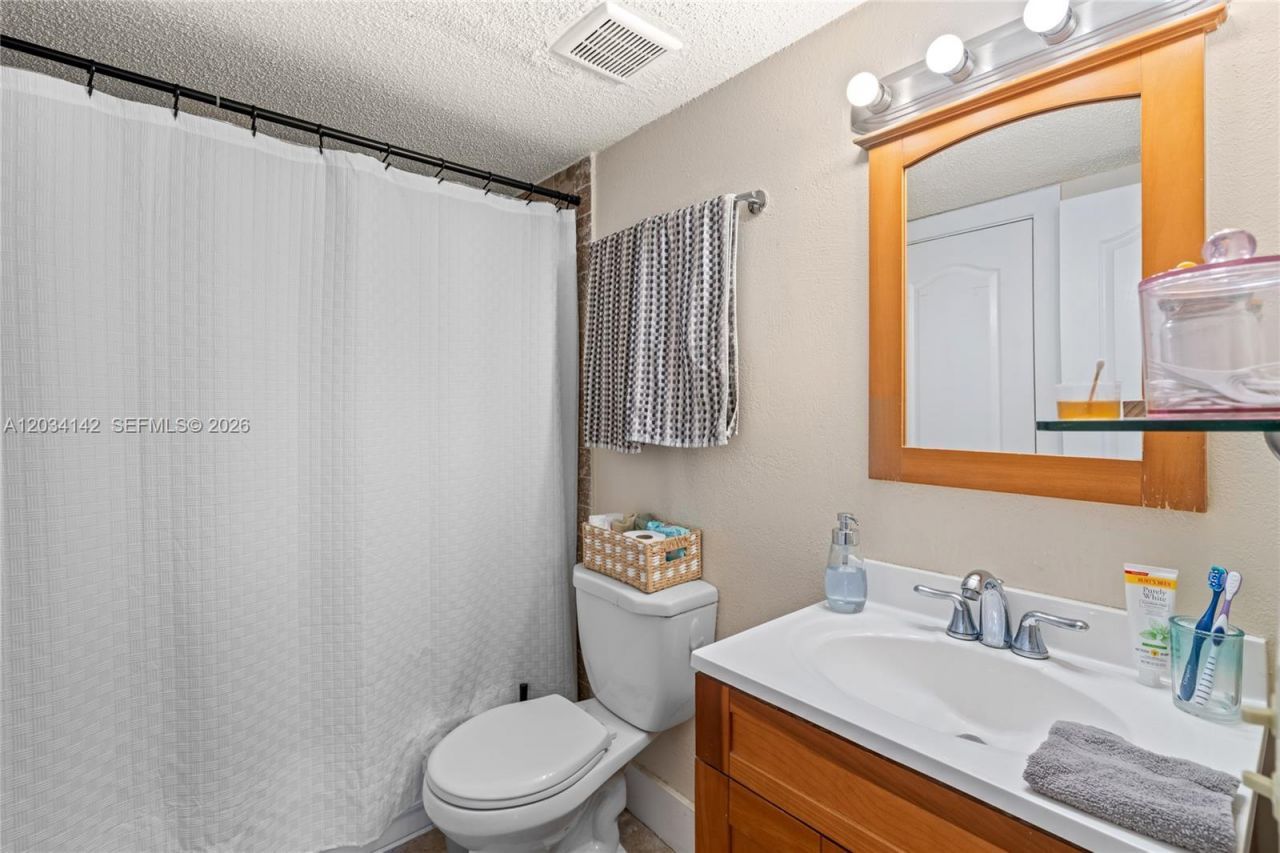 13120 SW 92nd Ave , Unit B-313, Miami, FL 33176 Photo