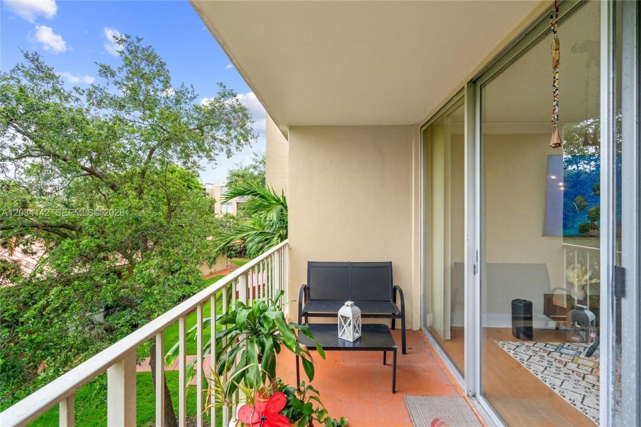 13120 SW 92nd Ave , Unit B-313, Miami, FL 33176 Photo