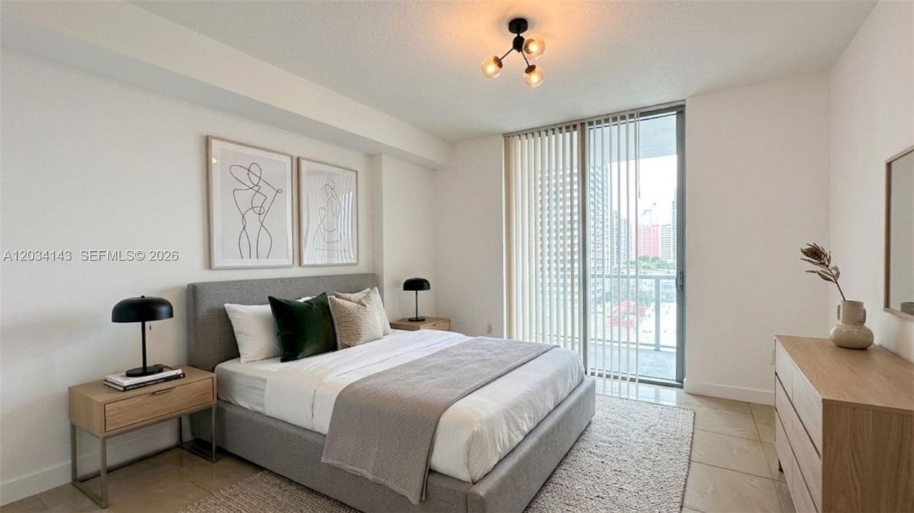 79 SW 12th St , Unit 1102-S, Miami, FL 33130 Photo