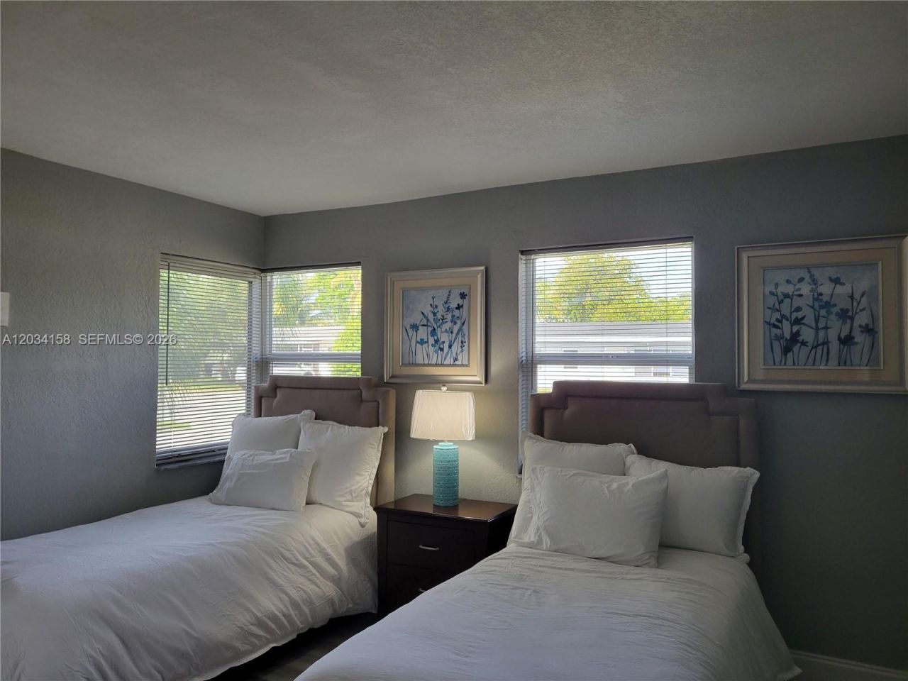 2560 NE 8th Ter , Pompano Beach, FL 33064 Photo