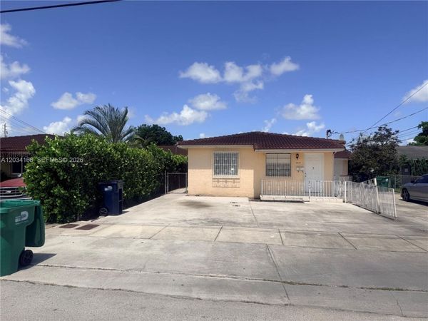 3821 SW 89th Ct, Unit front, Miami, FL 33165