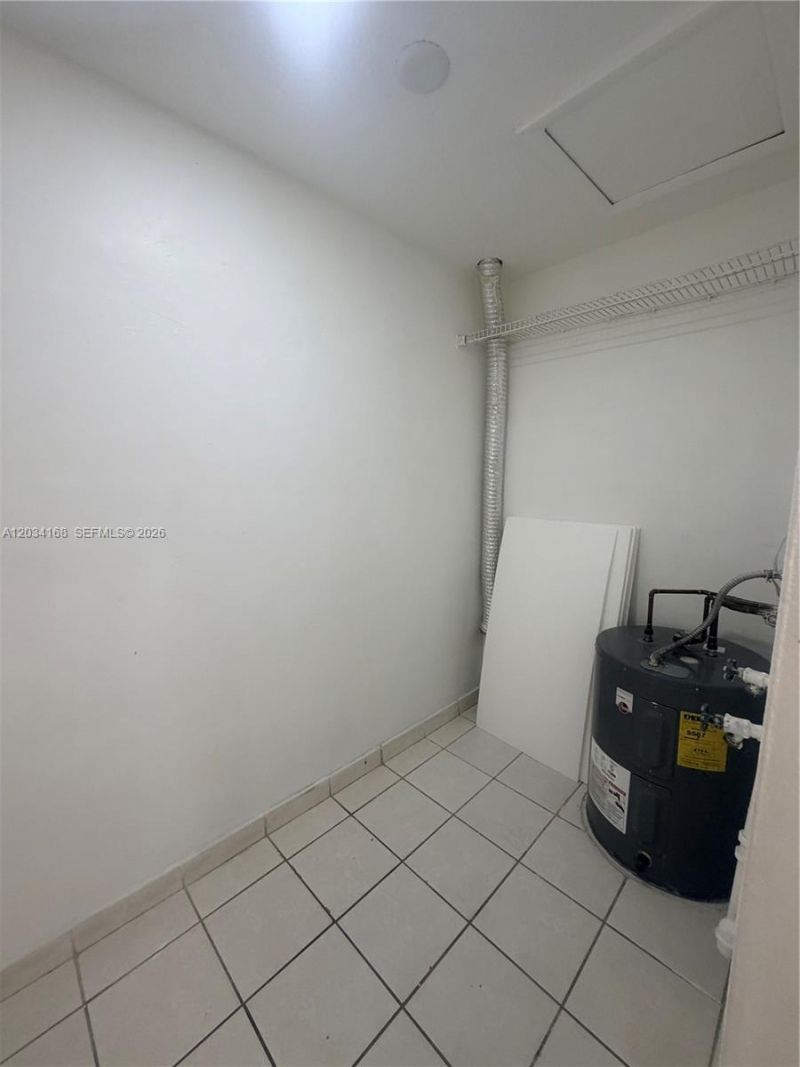 3821 SW 89th Ct, Unit front, Miami, FL 33165 Photo