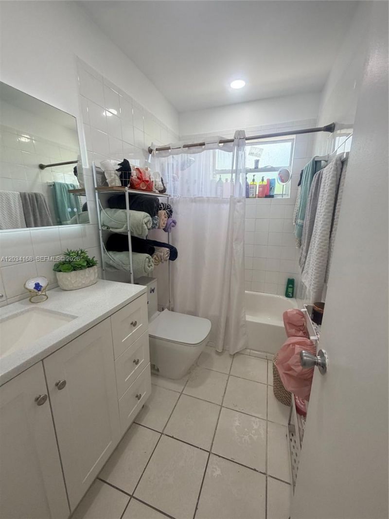 3821 SW 89th Ct , Unit front, Miami, FL 33165 Photo