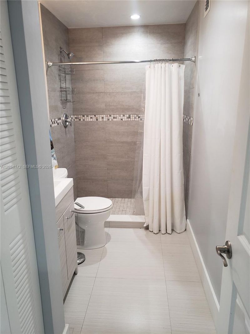 15250 SW 154th Ave , Unit Studio, Miami, FL 33187 Photo