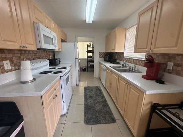 404 NW 2nd Ave , Unit A, Hallandale Beach, FL 33009